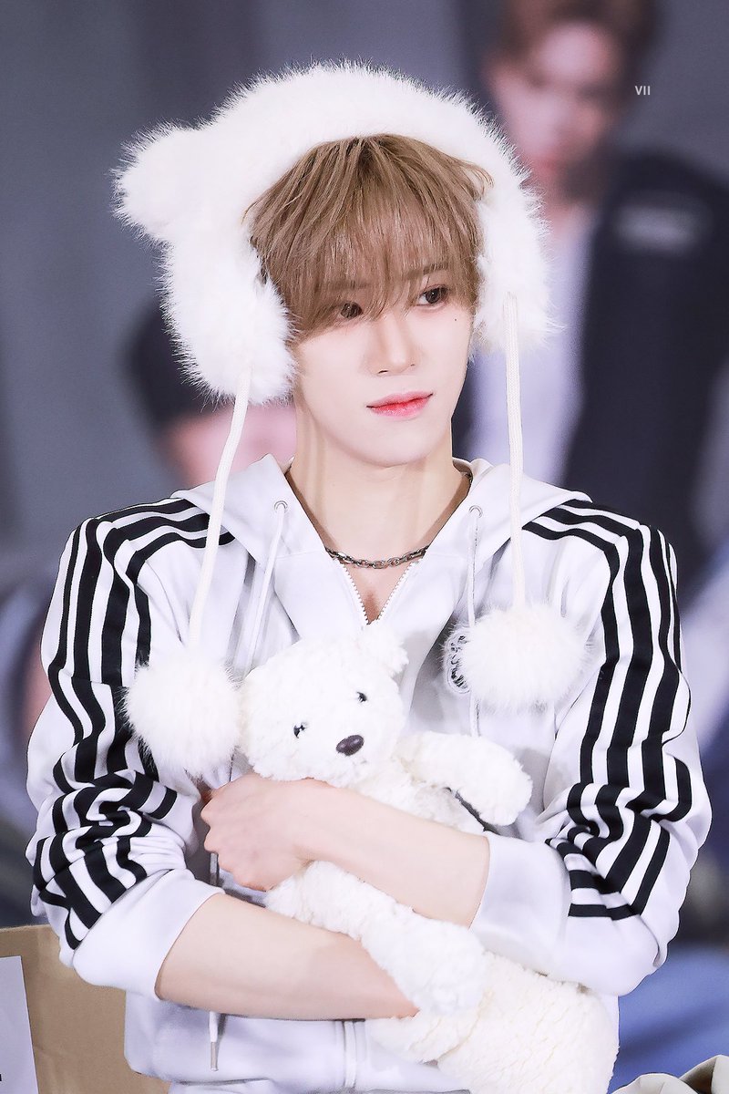 77_luck_'s tweet photo. 260308 팬싸인회🌹💜

#아르노 #ARNO #장지아하오  #ZHANGJIAHAO #ALD1    #알파드라이브원    #ALPHADRIVEONE https://t.co/OmNtTXjFqD
