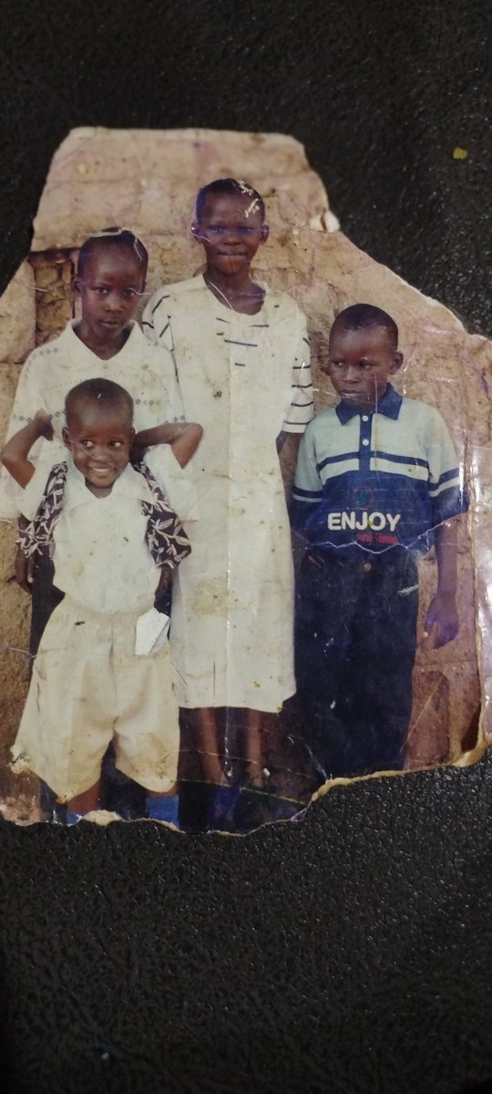 Agropons_Farm's tweet photo. @grok restore this photo without altering the faces https://t.co/ziKszGQKj1
