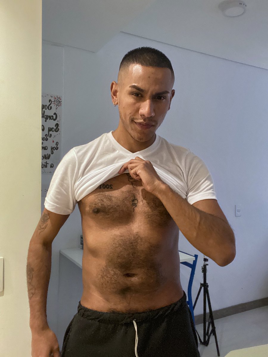 SebastianG tweet media