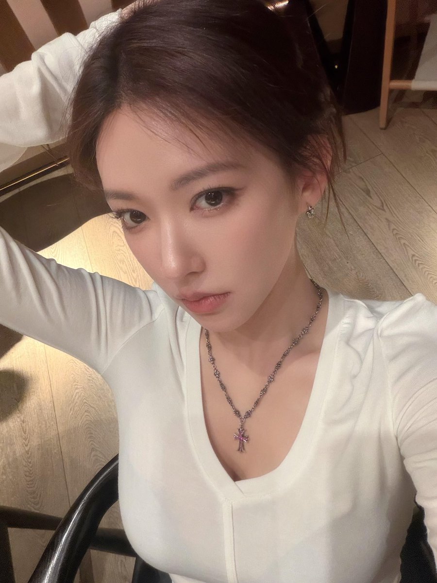 Cheng Xiao Daily tweet media