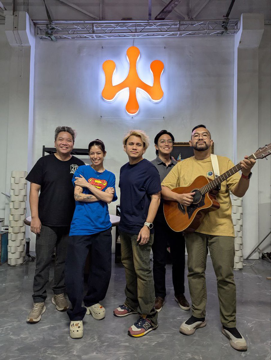 Sponge Cola tweet media