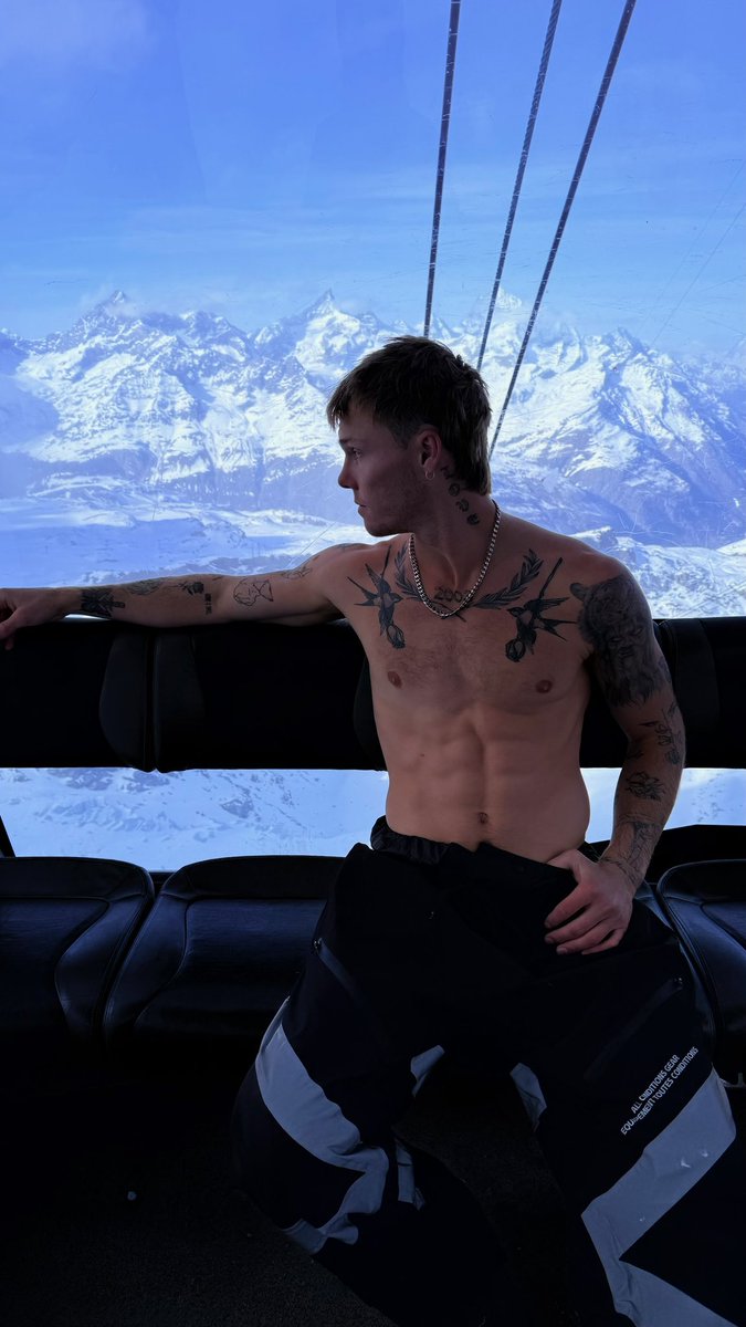 Aaron Hydes tweet media