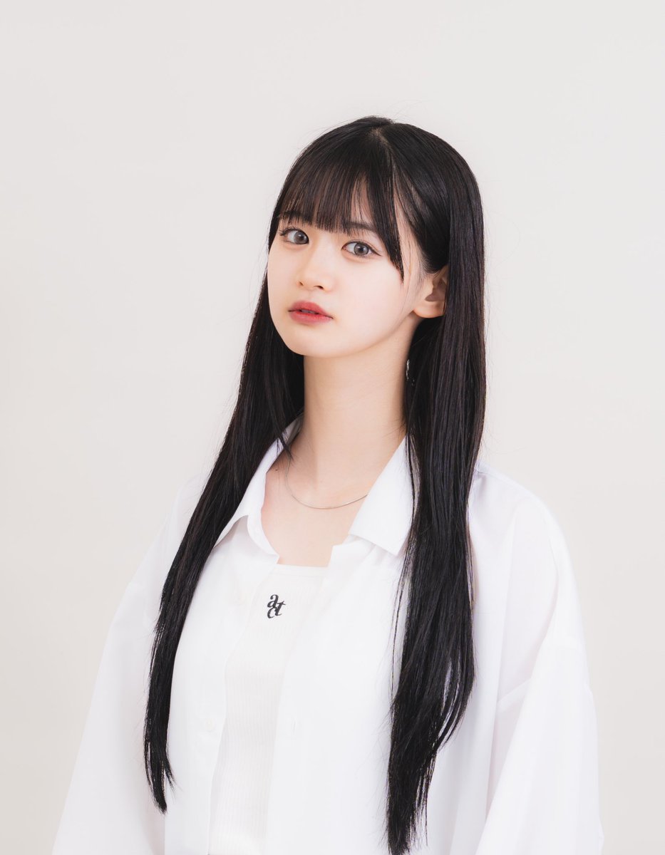 23歳になりました👶🏻

元気です！
今は主にZOZOTOWNとかのアパレルECモデルとコンテンツ制作業しています！
あとはSNSでファッション発信してます
服にまみれた生活をしています

今年は表舞台に少しだけ戻る機会がありそうです！みんなに会えますように💭報告楽しみにしててね🌷