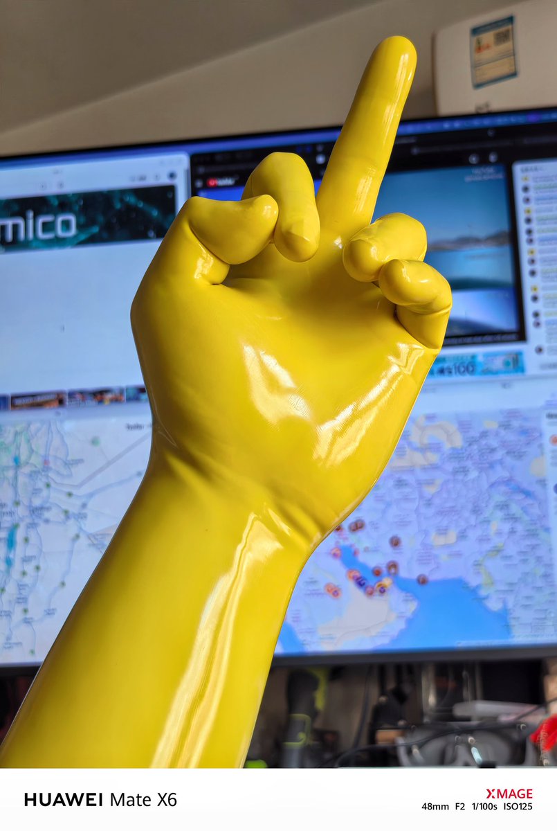 疯狂燃烧的腿毛 tweet media