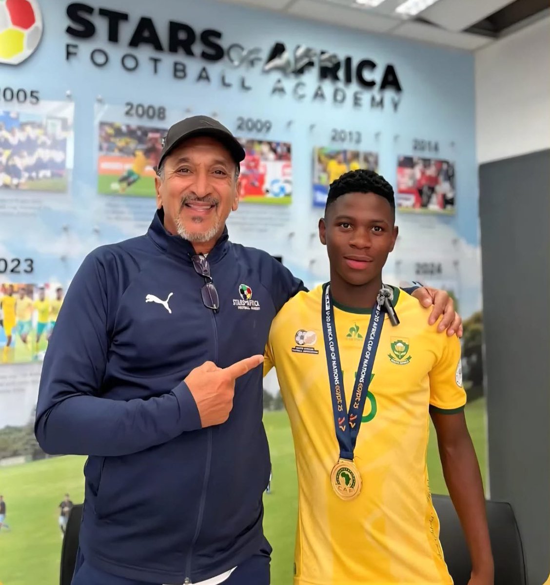 AfricaFactsZone's tweet photo. South Africa's 18-year-old Player, Kgomotso Madiba joined Brazilian club, Fluminense 🇧🇷 in January.

He plays for Fluminense's U20 team.

He won the U-20 AFCON with South Africa https://t.co/sPqLqrmP3I