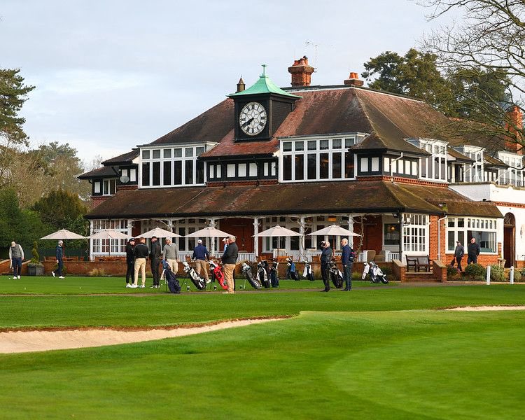 So much love, hugs and kisses at the Sunningdale Foursomes today. So proud of my brother playing! Well done to All friends (and ex boyfriends!) competing you are all stars, you all battled so hard, lovely to support you and meet the next generation of <a href="/EnglandGolf/">England Golf</a> juniors too 💛x
