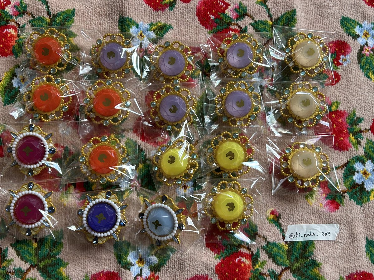 ななこ tweet media