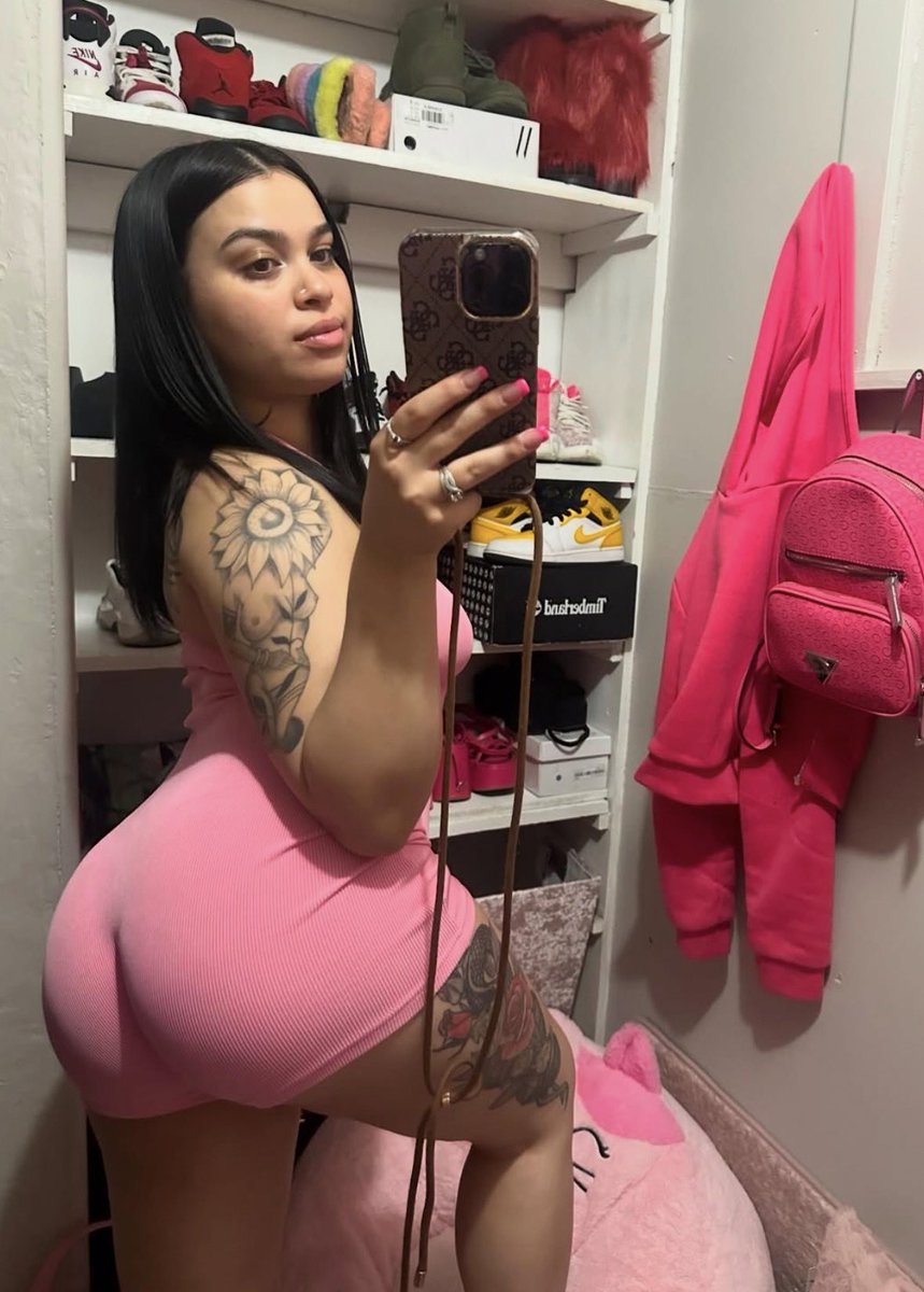 melissa_tera's tweet photo. In my pink era 🌸 https://t.co/oIIis61u0l