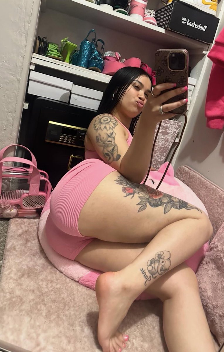 melissa_tera's tweet photo. In my pink era 🌸 https://t.co/oIIis61u0l