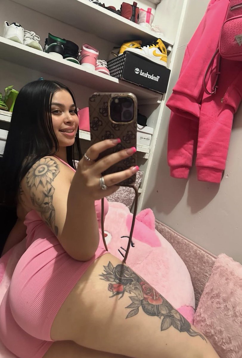 melissa_tera's tweet photo. In my pink era 🌸 https://t.co/oIIis61u0l