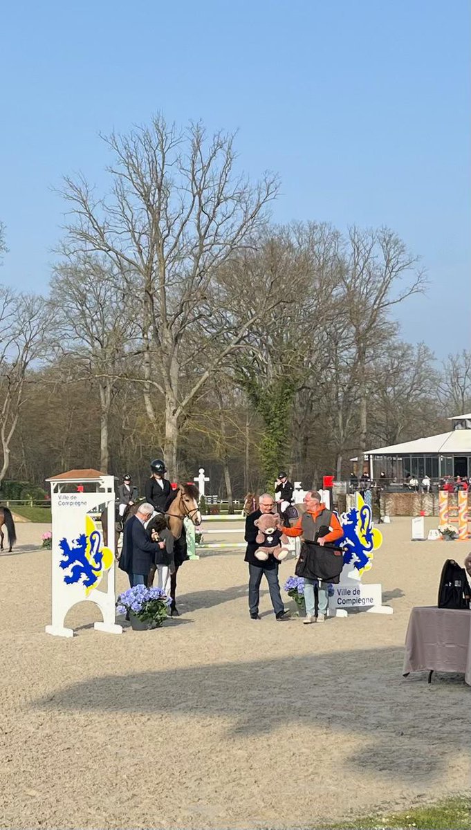 Eric de Valroger tweet media