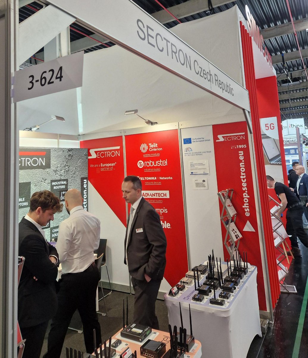 Robustel tweet media