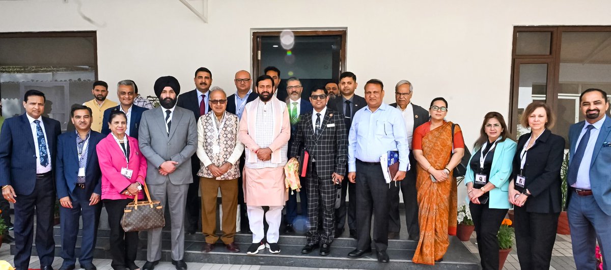 Nayab Saini tweet media