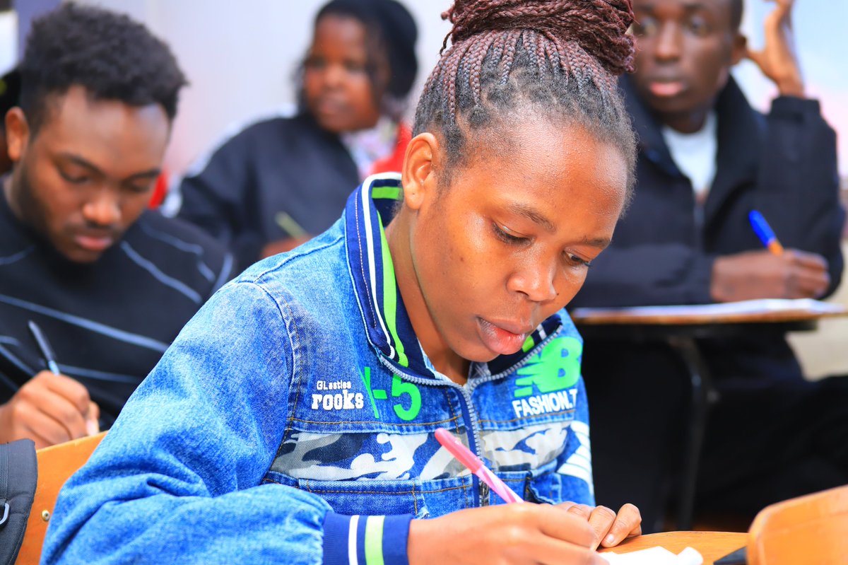 IcsTechcollege's tweet image. SOCIAL WORK &amp;amp; COMMUNITY DEVELOPMENT COURSE. 
Our curriculum delves into human behavior, social policy, and community mobilization. You will gaini the skills to design interventions that transform lives and strengthen the social society.
#socialwork #collegestudents #ICSCollege