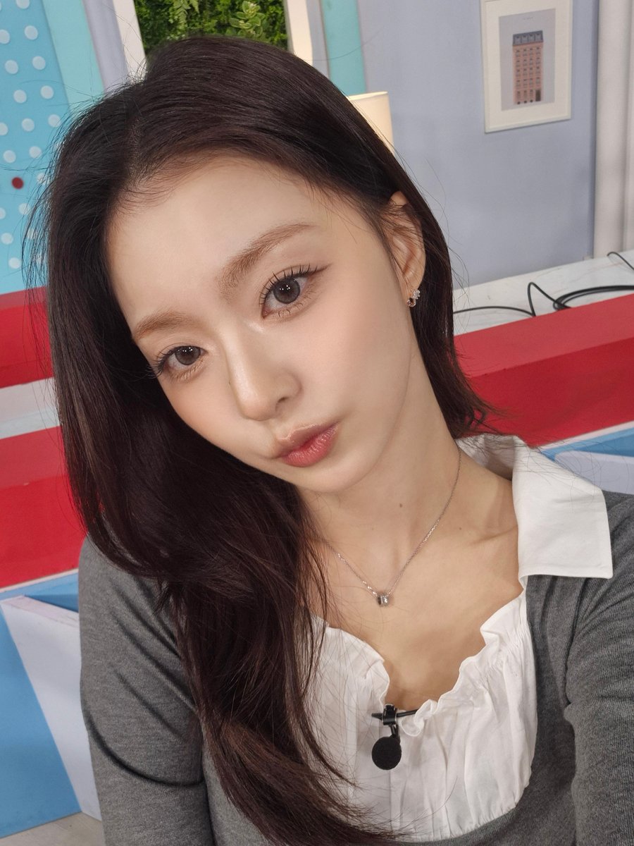 fromis_9 공식 X 게시물 이미지