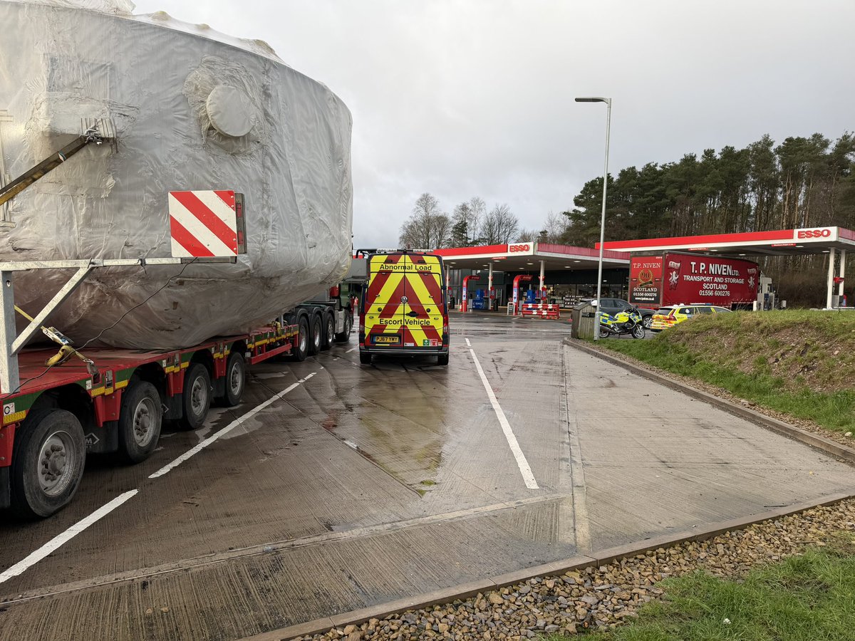 CumbriaRoadsPol's tweet photo. We’re escorting an abnormal load from #M6 #Tebay Services to West Cumbria along #A66 and #A595 this morning. Estimated departure time 0900hrs. Queued traffic will be let past where possible but delays likely @CumbriaRdWatch @Cumbriapolice https://t.co/mZjtlKOvm4