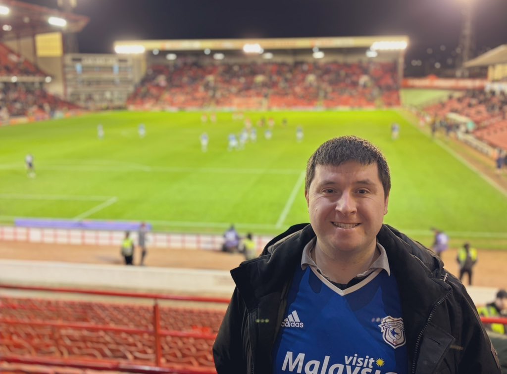 Josh Thomas tweet media