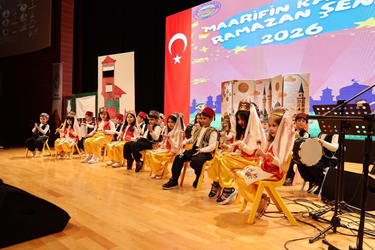 TalasMEM's tweet photo. 📌 Maarif’in Kalbinde Ramazan Şenliği Coşkusu!
Talas Belediyesi ve Talas İlçe Milli Eğitim Müdürlüğü iş birliğiyle, okullarımızın Ramazan boyunca hazırladığı etkinliklerle unutulmaz bir gece yaşandı. Ramazan’ın manevi atmosferiyle çocuklarımızın neşesi salonu doldurdu. 
@tcmeb https://t.co/9fHUoGAAe5
