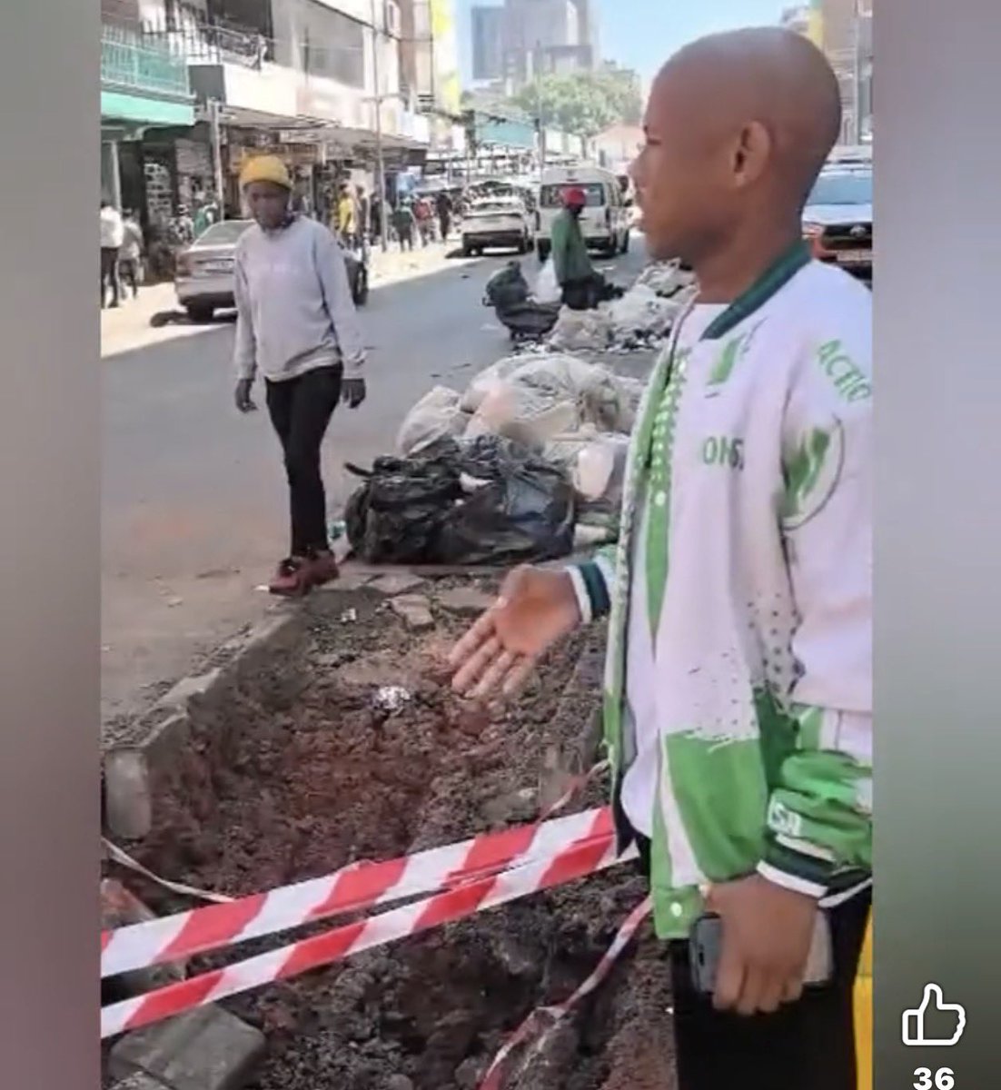 Funzi Ngobeni tweet media