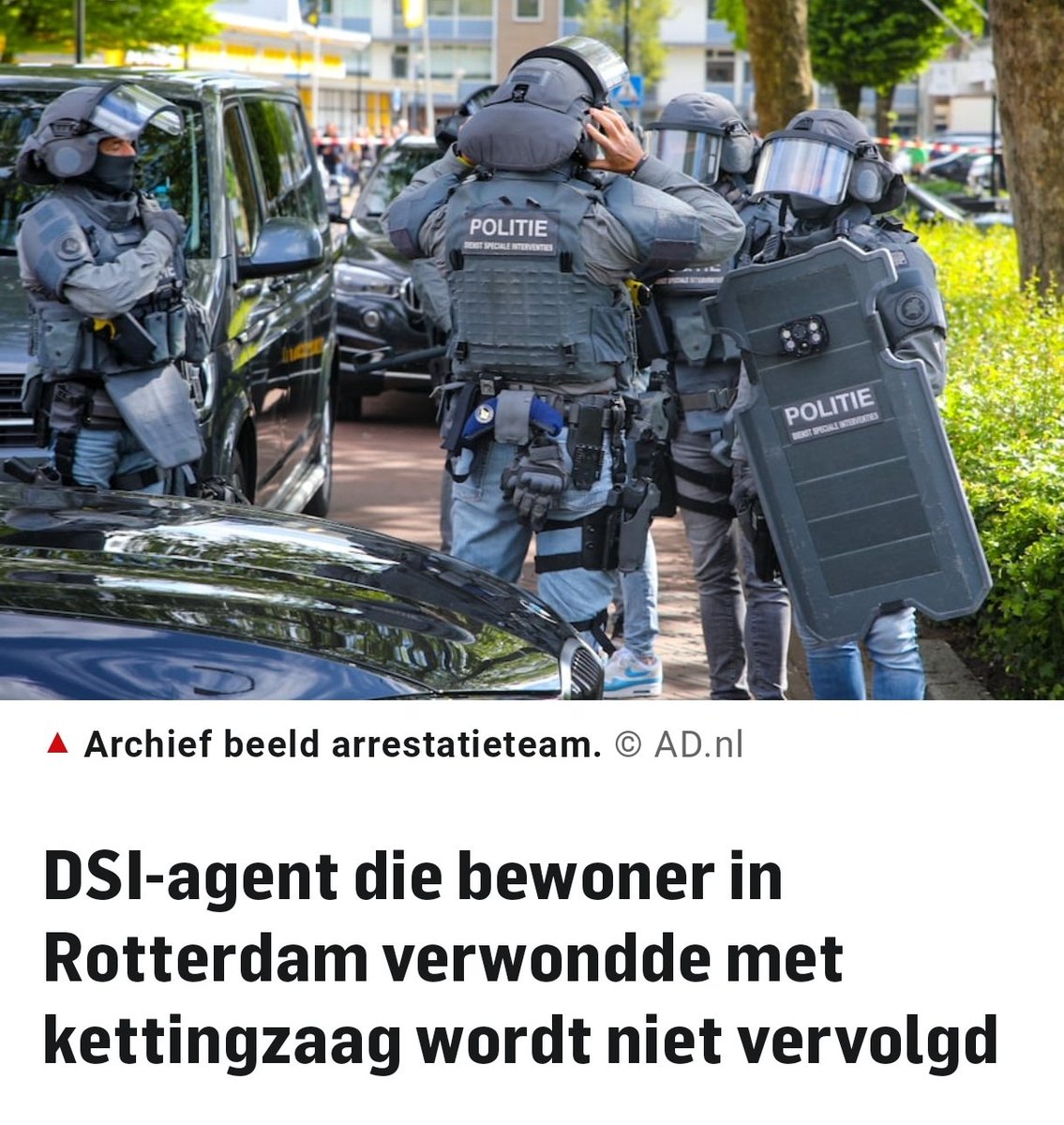 maartenbrink's tweet image. De agent die tijdens een inval van de Dienst Speciale Interventies (#DSI) in augustus vorig jaar per ongeluk met een #kettingzaag een bewoner verwondde, wordt daarvoor niet vervolgd. Dat het oordeelt het #OM na onderzoek van de Rijksrecherche.

ad.nl/rotterdam/dsi-…
#politie