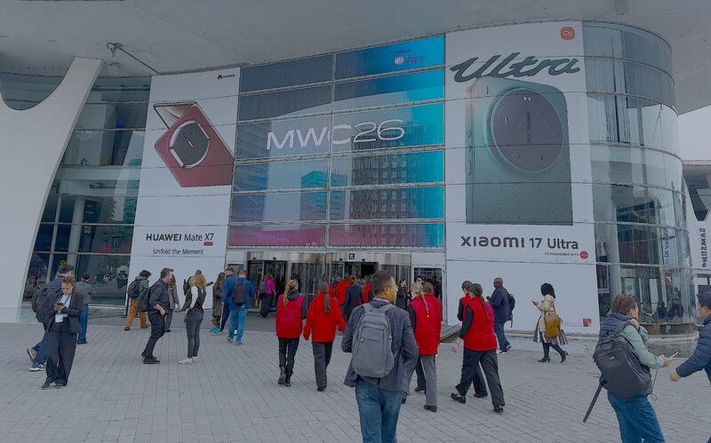 The Digital Line tweet media