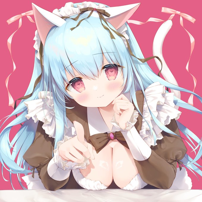 つんつん… チョコ色のメイド服…似合ってますか?