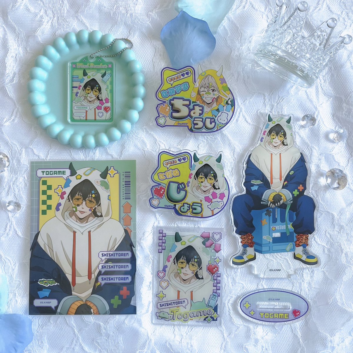 でびデコ〜！！💚💛
ちょもちゃんのおかげで
お名前バッジも手に入って
本当に嬉しい…！！

いつも本当にありがとう😭😭😭

亀ちゃんもちょーじも
かっこよくてかわいくて
このビジュ本当にお気に入り✨🩵