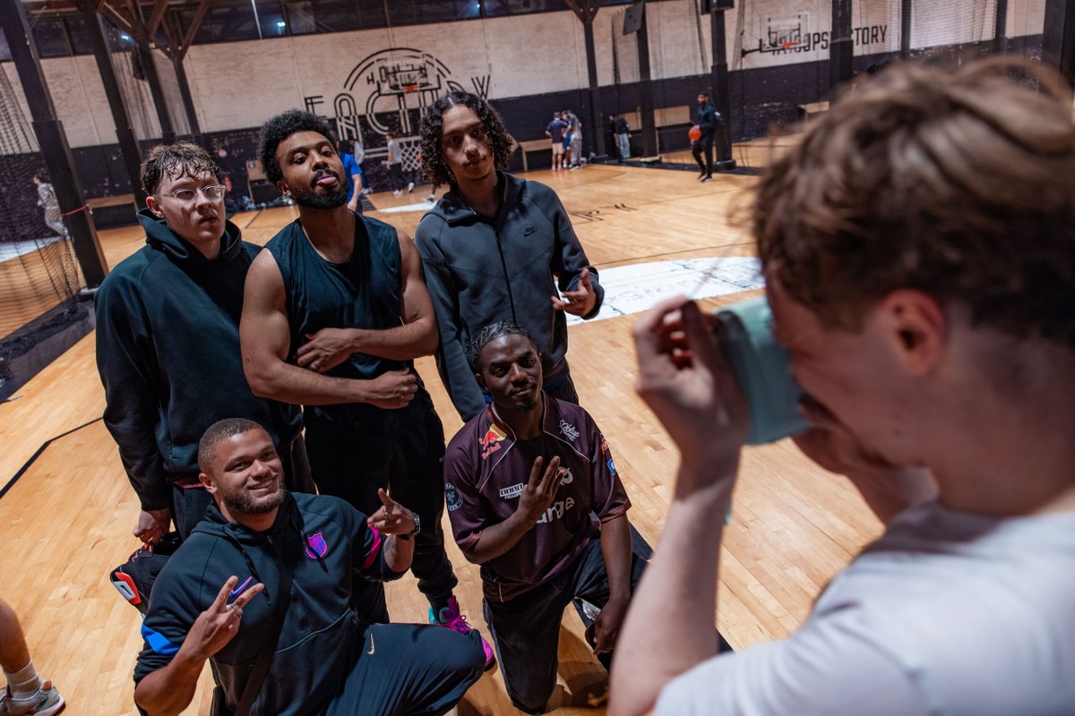 KC RED WALL / KC MMA 15 mars🏀🟥 tweet media