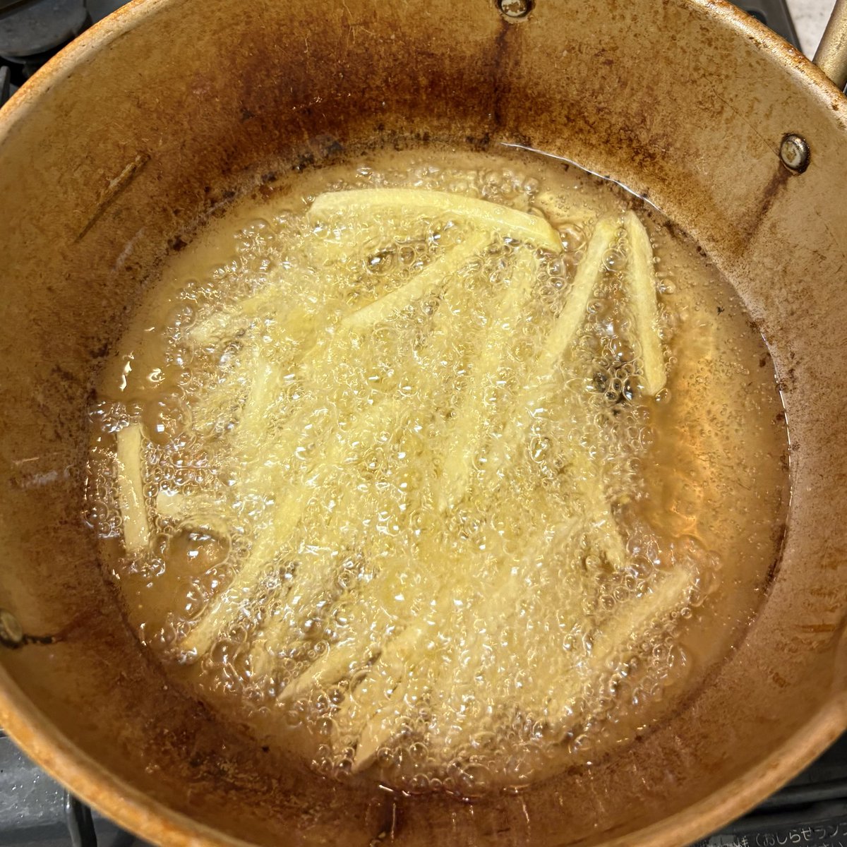 かなれ tweet media