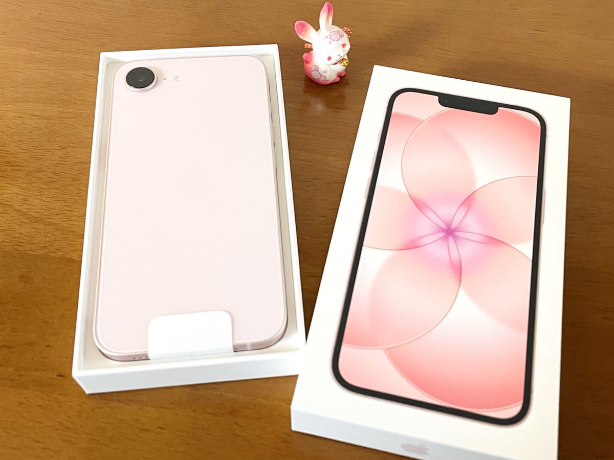 桜を思わせるソフトピンクのiPhone17eを購入🌸 ピンクとか赤に弱い