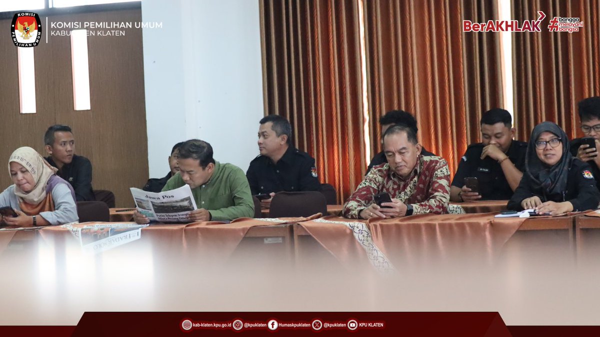 Klaten, Rabu (11/3/2026) – KPU  Klaten mengikuti kegiatan rapat konsolidasi yang membahas evaluasi kinerja sekaligus implementasi kebijakan Work From Anywhere (WFA) menjelang libur Hari Raya Idul Fitri.