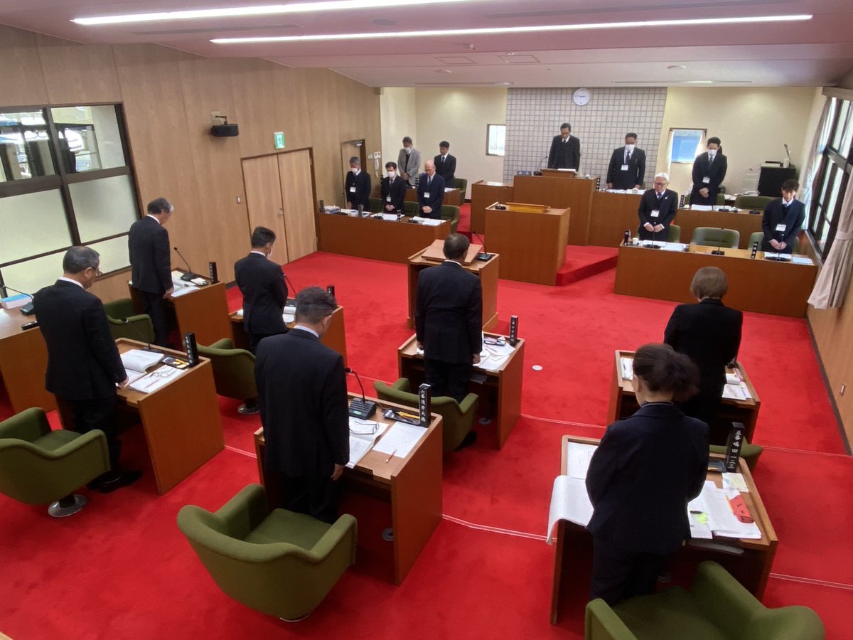 NorioKochi's tweet photo. 3月11日14時46分
来年度予算審議中(本会議)ではありましたが、議長並びに議員各位のご理解ご協力を頂き、1分間の黙祷を行いました🙇

#東日本大震災から１５年 
#南海トラフ巨大地震
#三原村議会 https://t.co/44ufYEHHai
