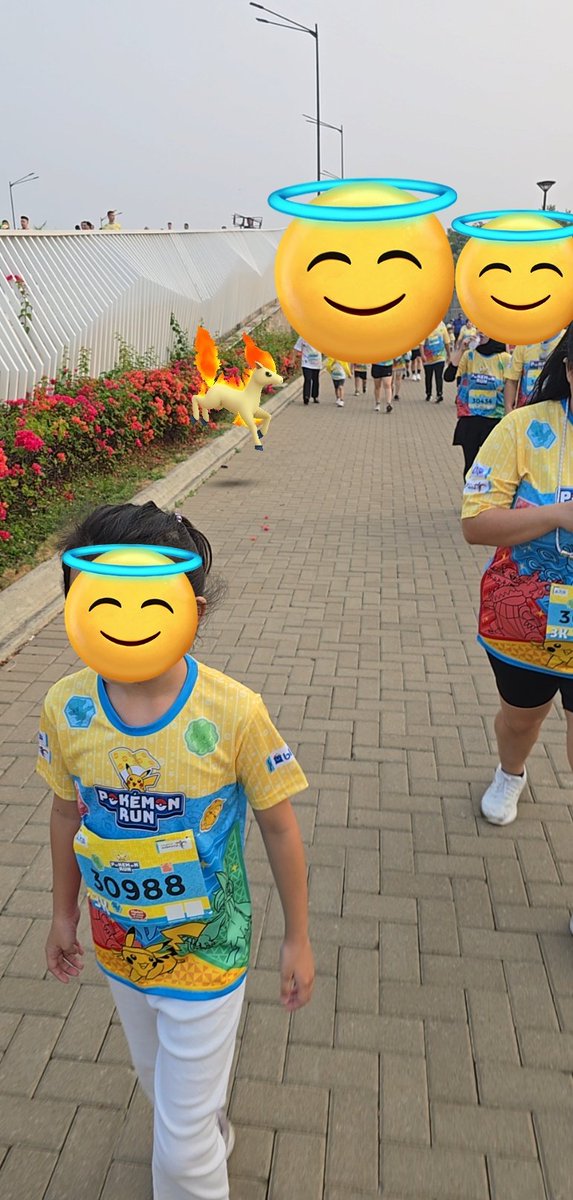 AlvinHalim's tweet photo. 10 years of playing @PokemonGoApp, my most memorable moment was doing a 3.5k Pokemon Run with my family, including Special Batik Pikachu, Pancham and Ponyta with all pokemon fans in Jakarta in 2024.
#GOMemories and #Sweepstakes https://t.co/4offN73Hb5