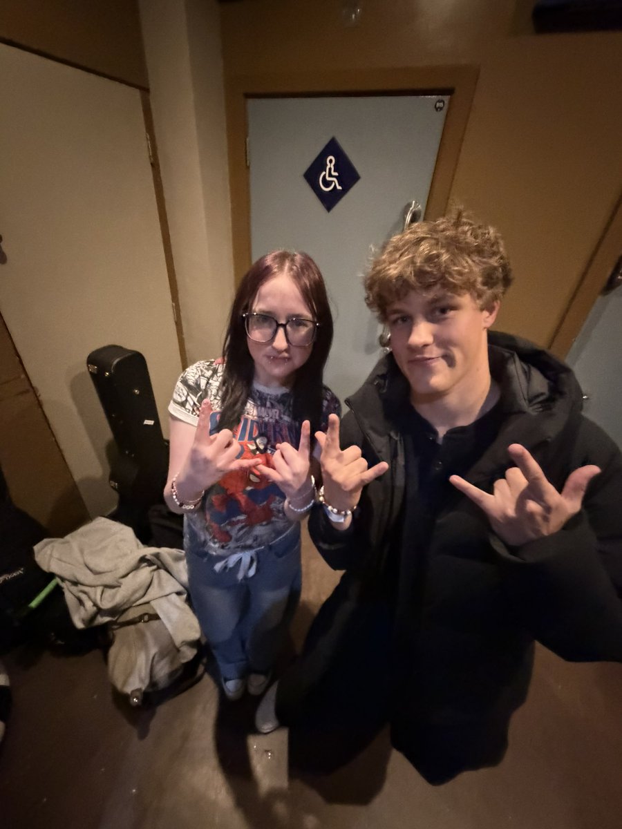 mia 🐞 ME DAY?? tweet media