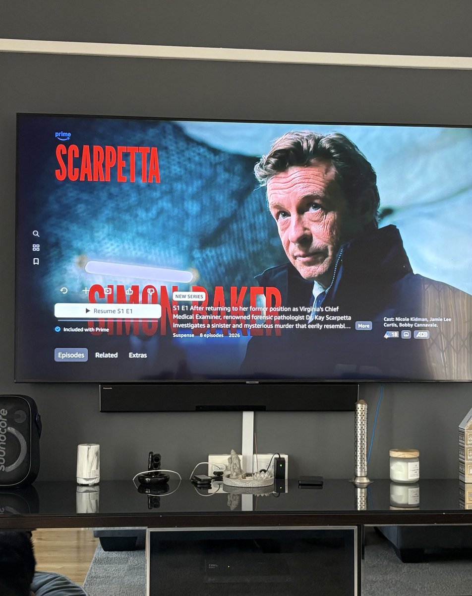 thorshope's tweet photo. simon baker back on my screen- we are sooo back https://t.co/6B2mNvKqea