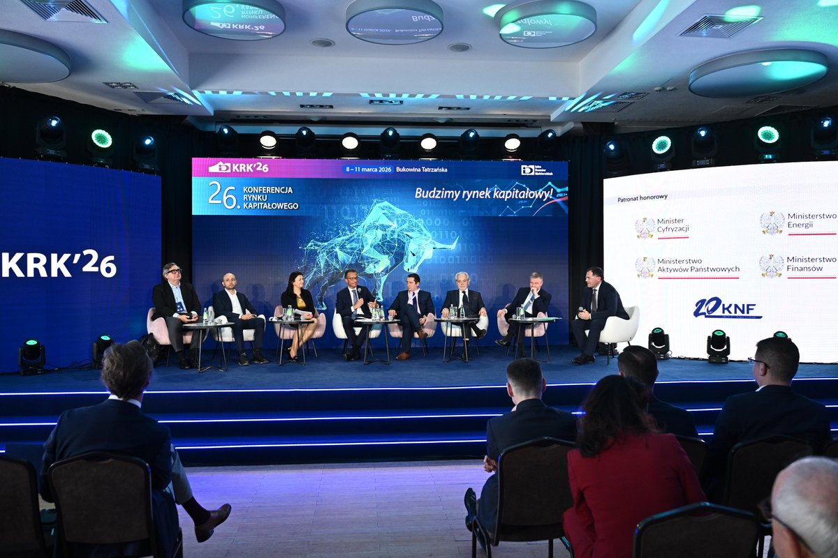 Urząd KNF tweet media