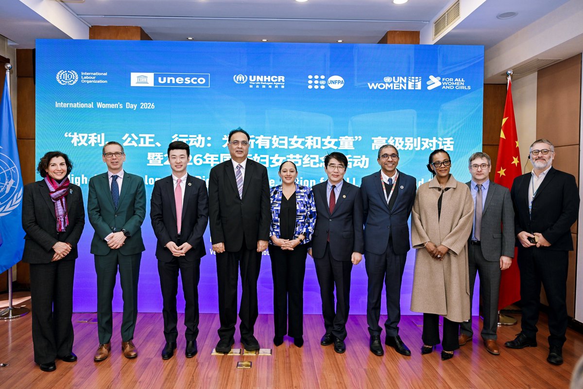 UNAIDS_CN's tweet photo. UOD’s first #UNDay in China!
@EvaKiwango attended the UN High-Level Dialogue on Rights, Justice &amp; Action for All Women and Girls, followed by 🇨🇳 ACWF #IWD reception. Honoured to meet China’s eMTCT pioneer Ms. Song Li (ACWF). Together we advance women’s rights and health equity✨ https://t.co/jsWo49Jt2u
