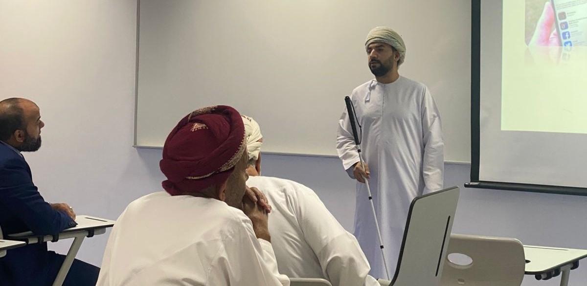 كلية الآداب والعلوم الاجتماعية tweet media