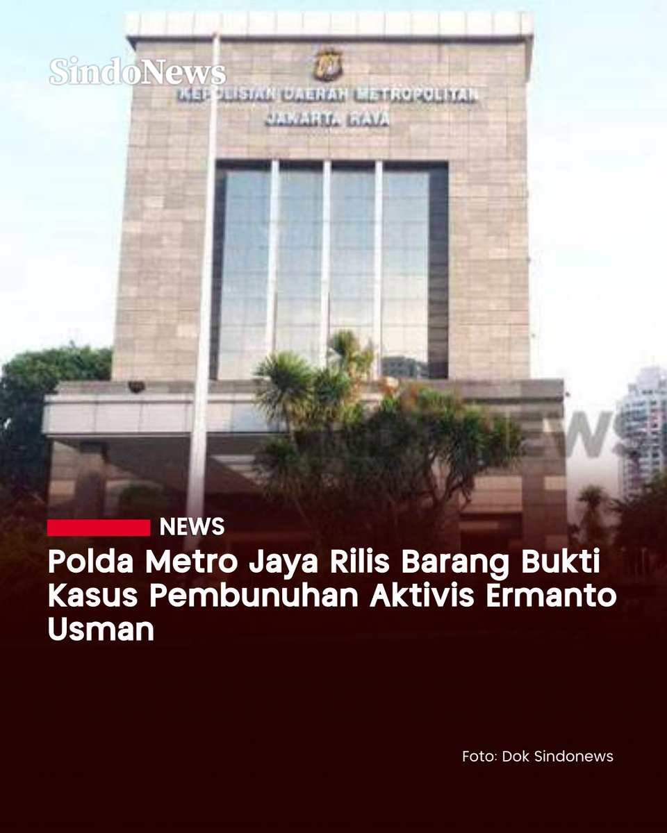 SINDOnews's tweet photo. Polda Metro Jaya telah menangkap terduga pelaku pembunuhan aktivis sekaligus pensiunan JICT, Ermanto Usman (65), yang berinisial Sudirman alias Yuda pada Senin (9/3/2026).
Baca Selengkapnya di
https://t.co/GC7h7WIFxh
#ErmantoUsman #Pembunuhan #KasusPembunuhan #JICT #PondokGede #PoldaMetroJaya