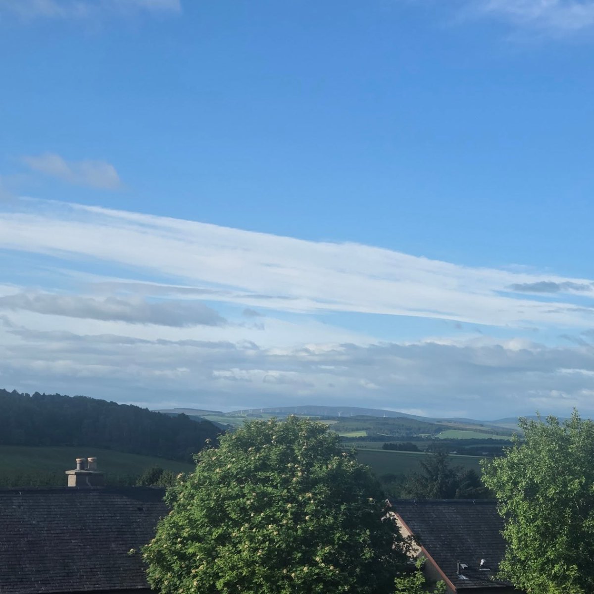 HighlandTeaBox's tweet photo. Nothing beats a quiet morning with a hot cup of tea and a view of the Highlands.

Tea slows the world down — even if only for a few minutes.

#HighlandTeaBox #MorningTea #HighlandLife #TeaMoments #SlowLiving https://t.co/aeY3WHcwSZ