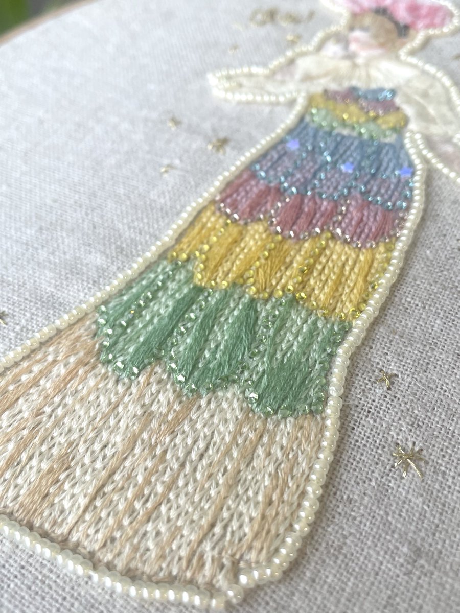 tdk123___'s tweet photo. 禁じ手発売おめでとうございます。松に鶴刺繍しました。党大会も楽しみー！

#椎名林檎
#禁じ手
#刺繍
#手刺繍 https://t.co/IW2CoZxAtp