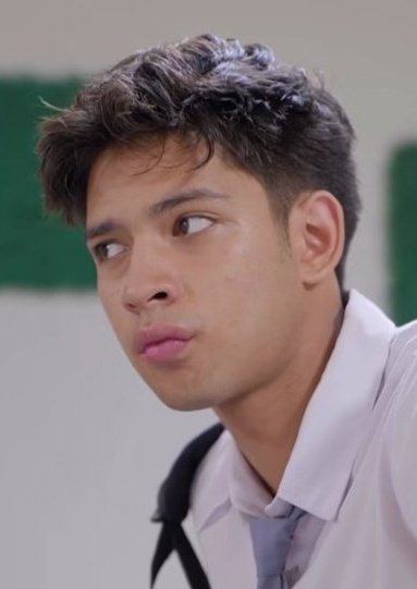 pino · 😎🚬 tweet media