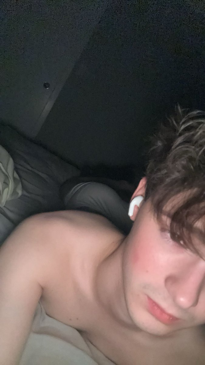 sam (18+) tweet media