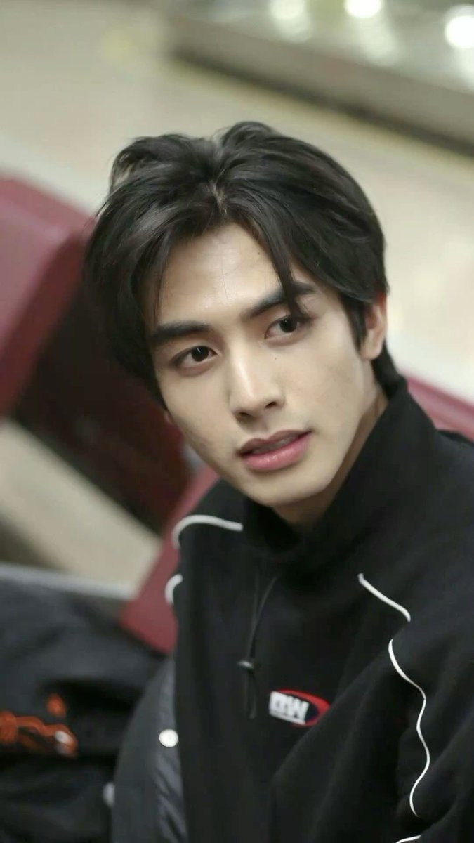 sg_494's tweet photo. Spamming your timeline with this gwapo. Pang cleanse and tanggal ng malas. 🏎️🏎️🏎️ https://t.co/Po3gw2VRNu