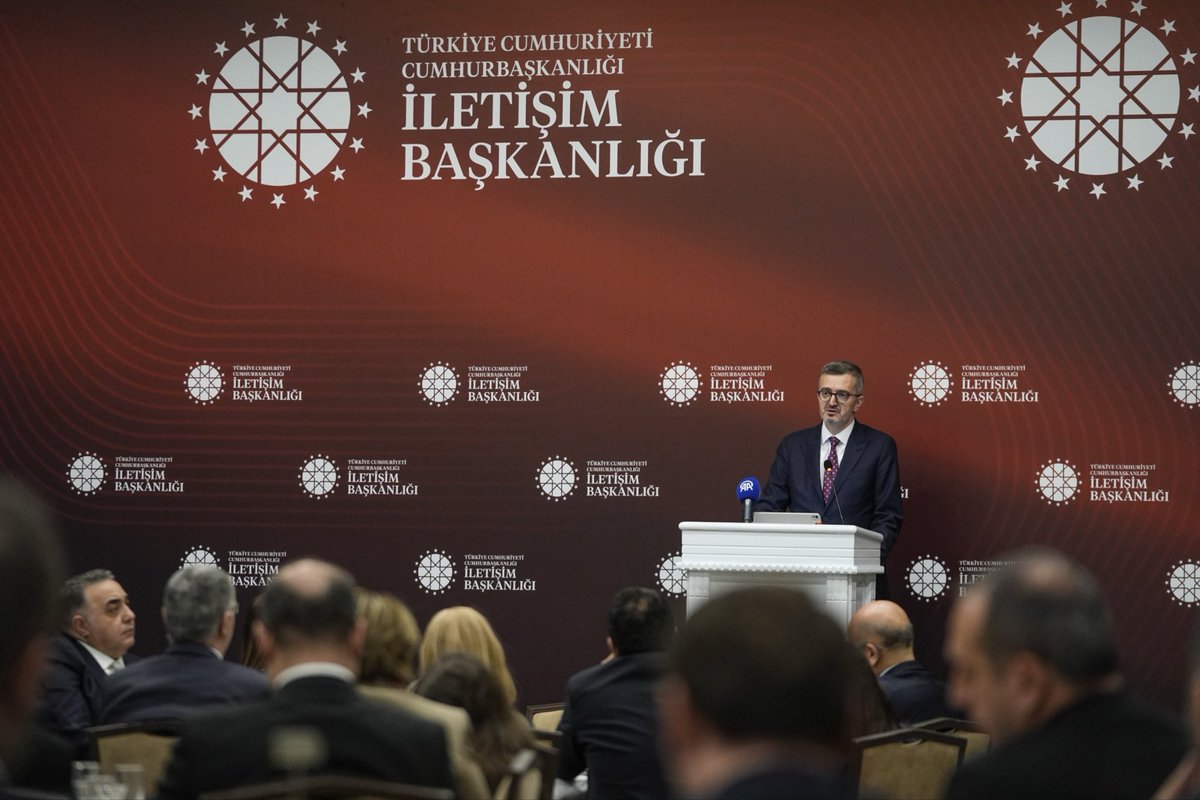 “Türkiye'nin küresel ölçekte artan etkisi, iletişim alanında da güçlü, koordineli ve etkin bir yaklaşımı gerekli kılmaktadır. İletişim Başkanlığı olarak amacımız, devletimizin politikalarını ve faaliyetlerini hem milletimize hem de uluslararası kamuoyuna doğru, hızlı ve güvenilir