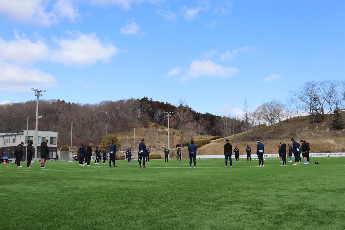 🔵🟢

~ 𝟑.𝟏𝟏 ~
震災から15年。
当たり前にサッカーができる喜びを胸に。

#mynavisendai