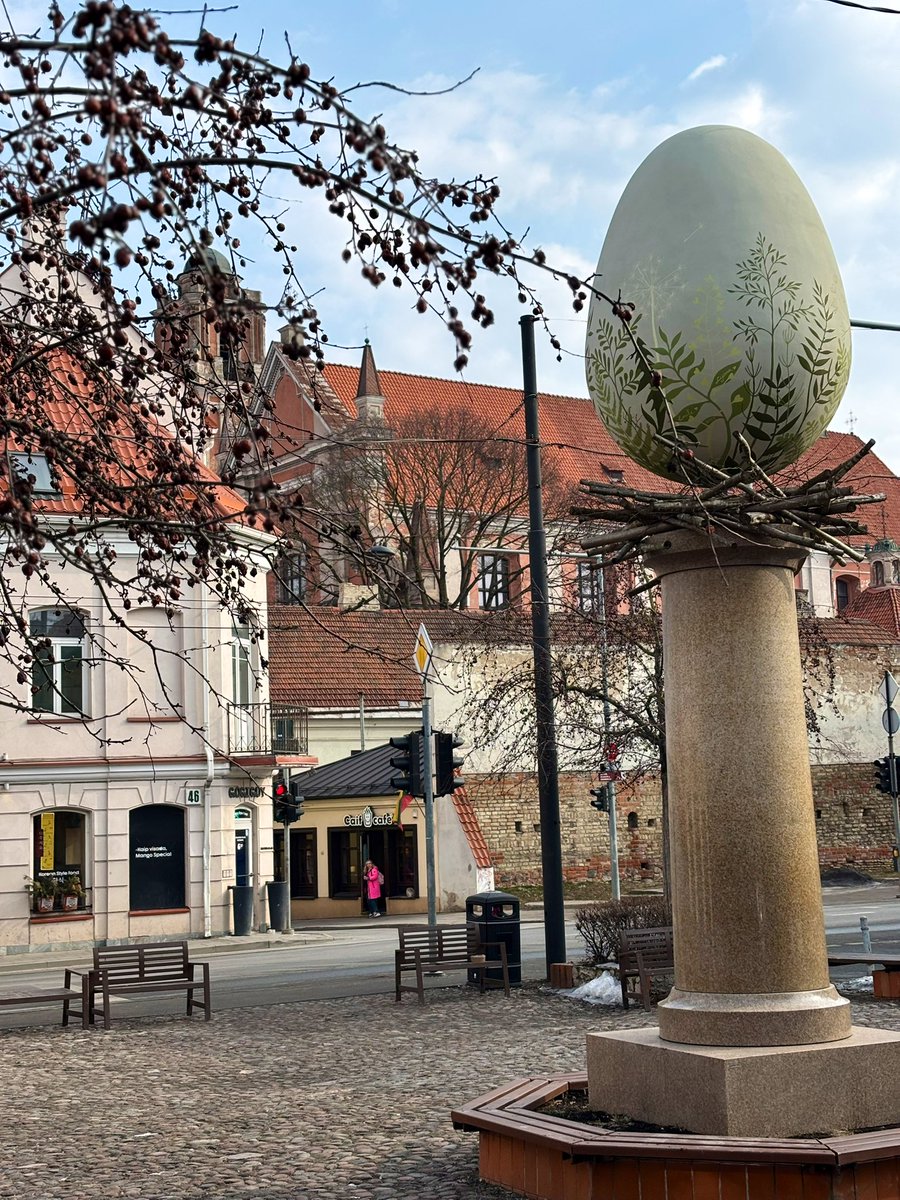 RKacinskas's tweet image. Good to be back in my beloved #Vilnius, breathing the mood of spring renewal—especially on two occasions: celebrating March 11, when Lithuania restored its independence in 1990, and on the eve of the #Czech president’s state visit to #Lithuania. Stay tuned!