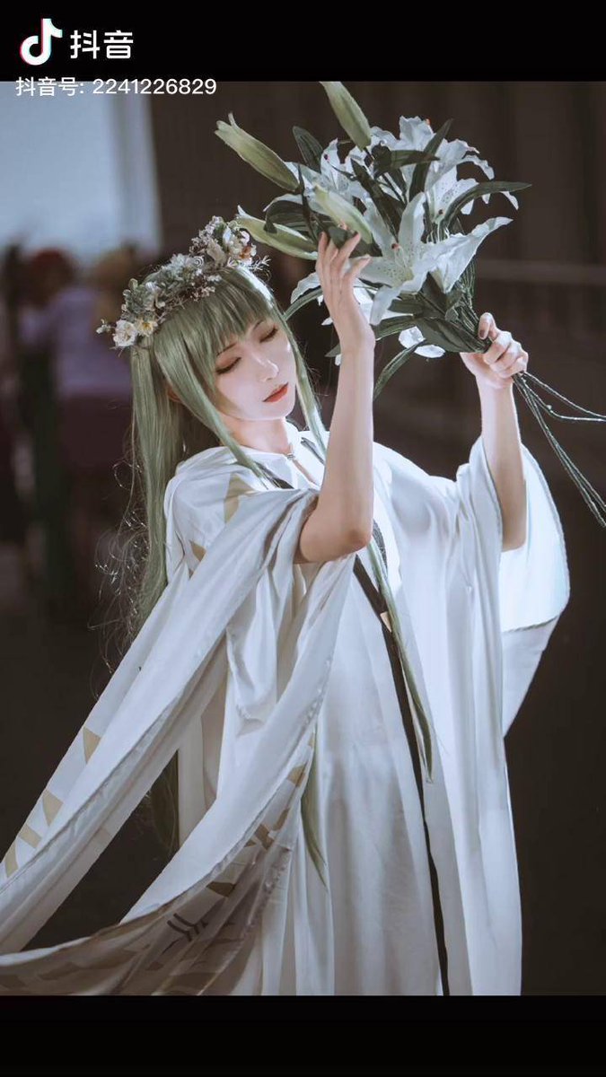 MciheaI Eiesnberg tweet media