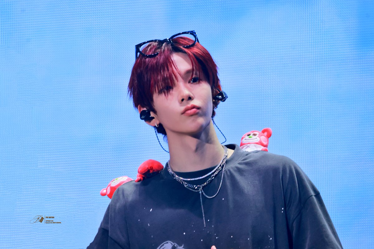 ᴊᴜɴᴇ. tweet media