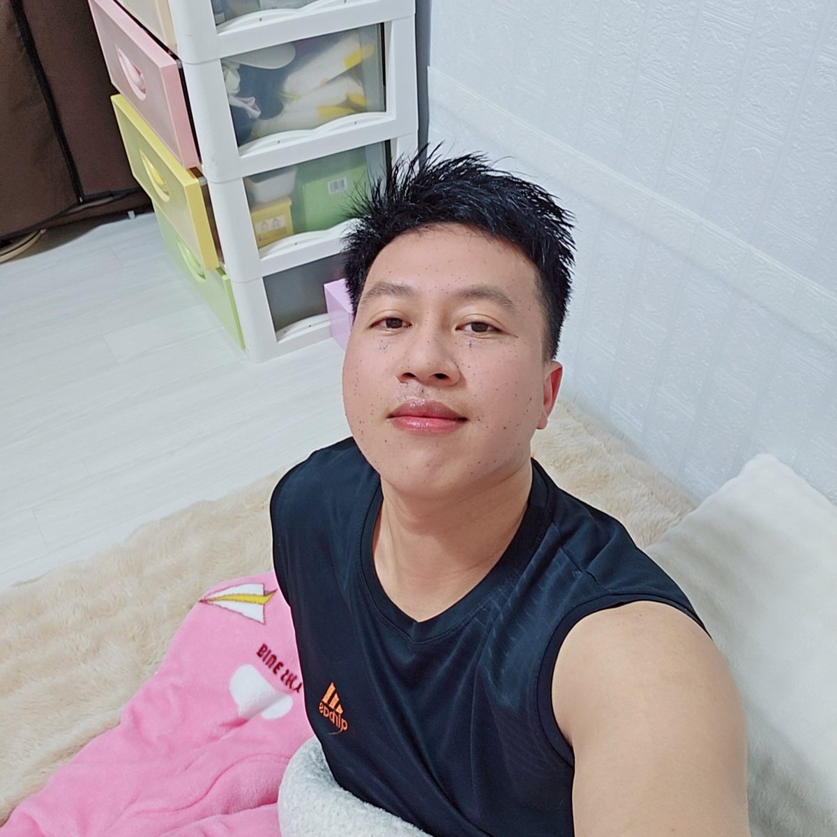 딘 사릇 tweet media